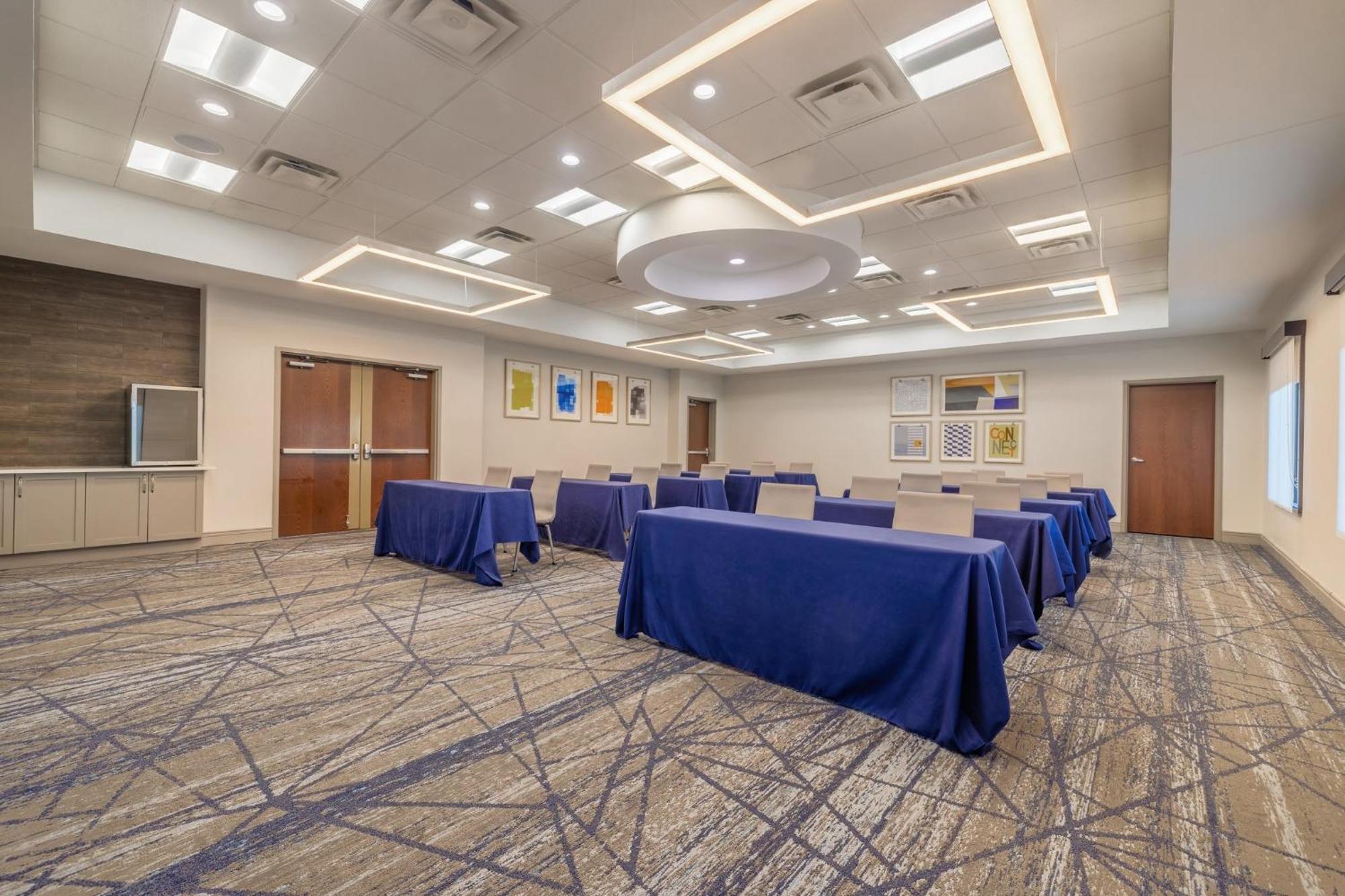 Holiday Inn Express & Suites Kansas City Airport By Ihg Екстер'єр фото