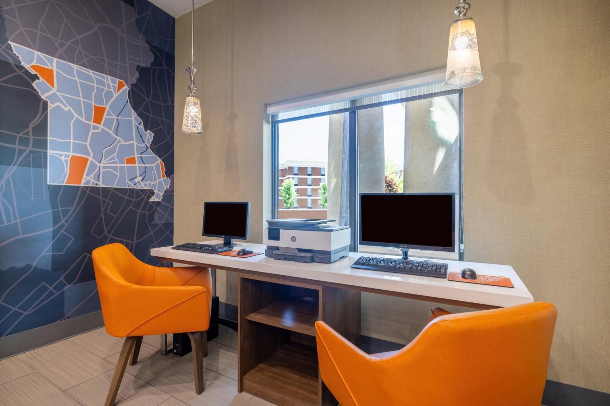 Holiday Inn Express & Suites Kansas City Airport By Ihg Екстер'єр фото