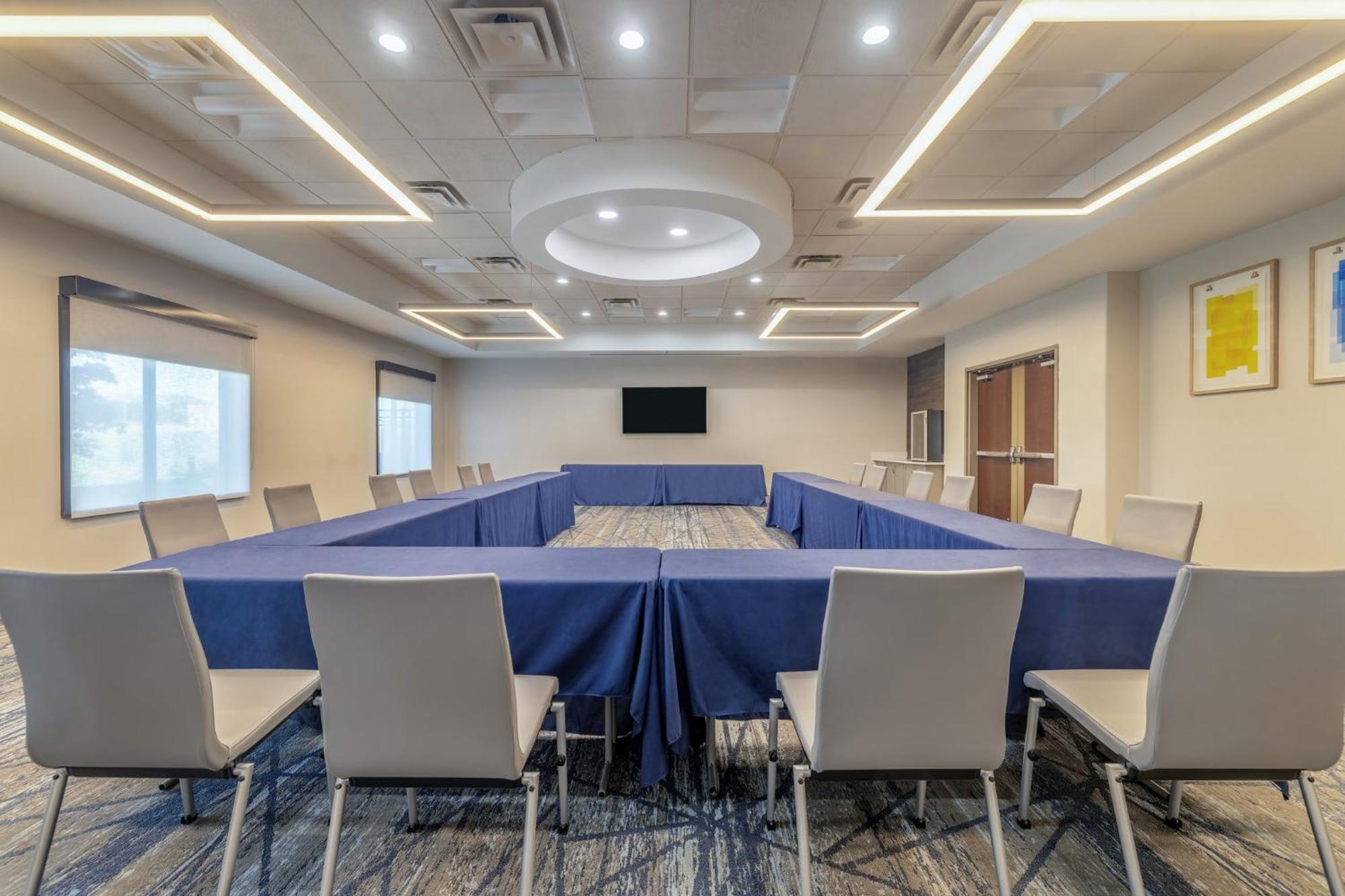 Holiday Inn Express & Suites Kansas City Airport By Ihg Екстер'єр фото
