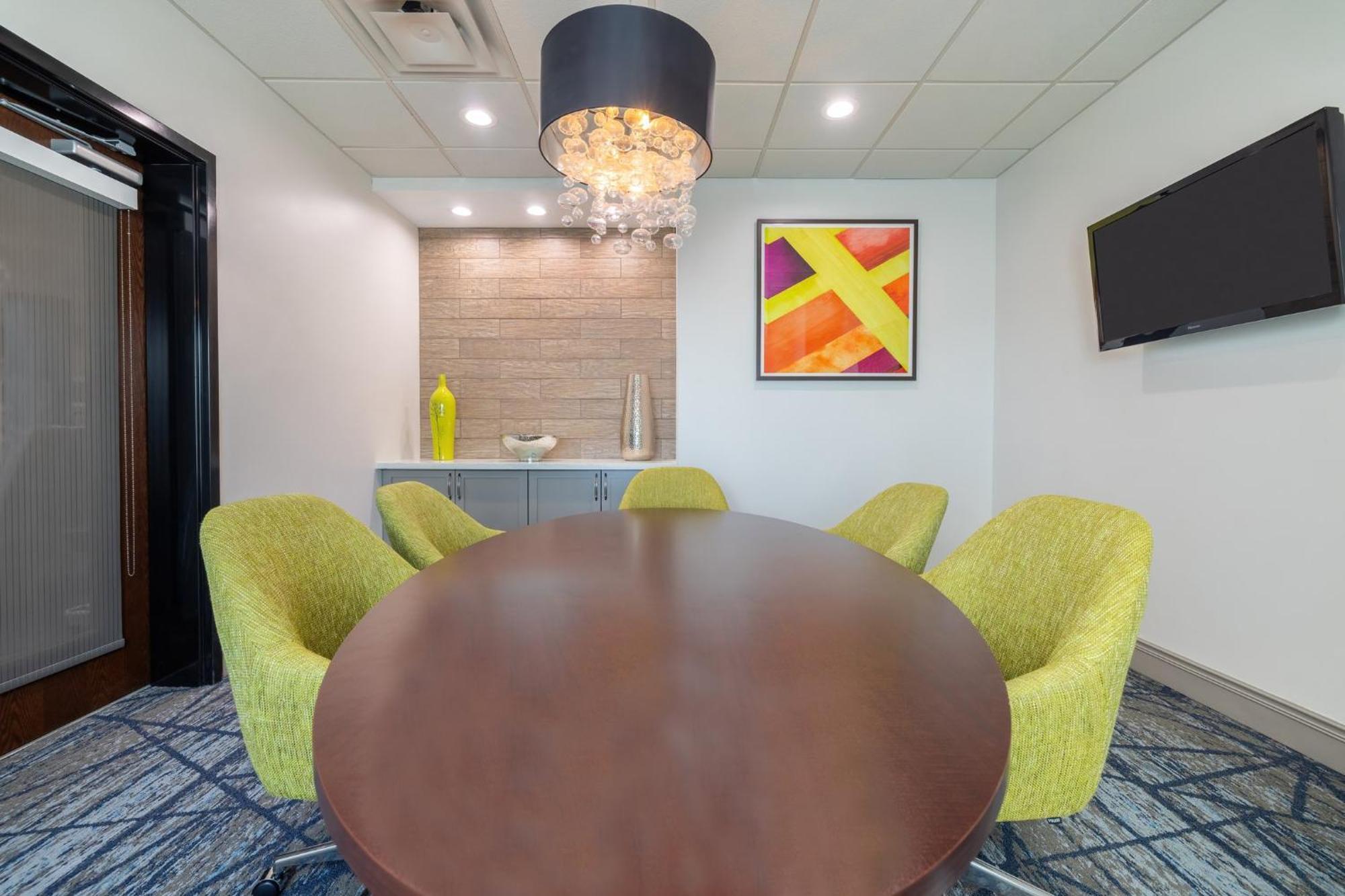 Holiday Inn Express & Suites Kansas City Airport By Ihg Екстер'єр фото