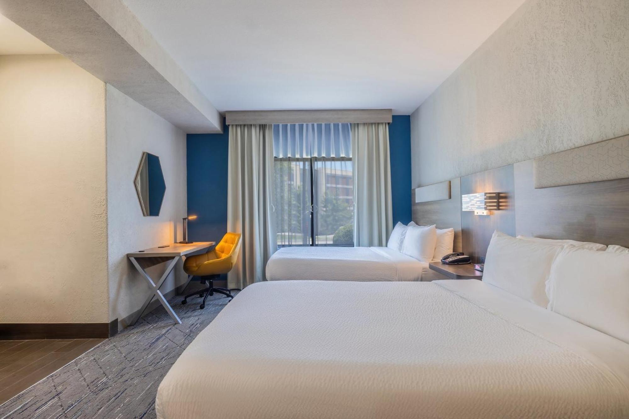 Holiday Inn Express & Suites Kansas City Airport By Ihg Екстер'єр фото