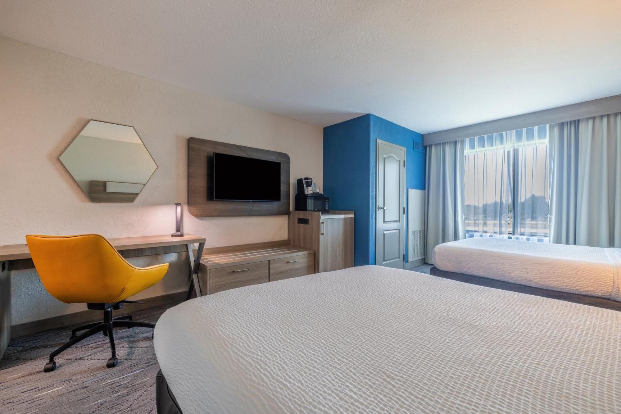 Holiday Inn Express & Suites Kansas City Airport By Ihg Екстер'єр фото