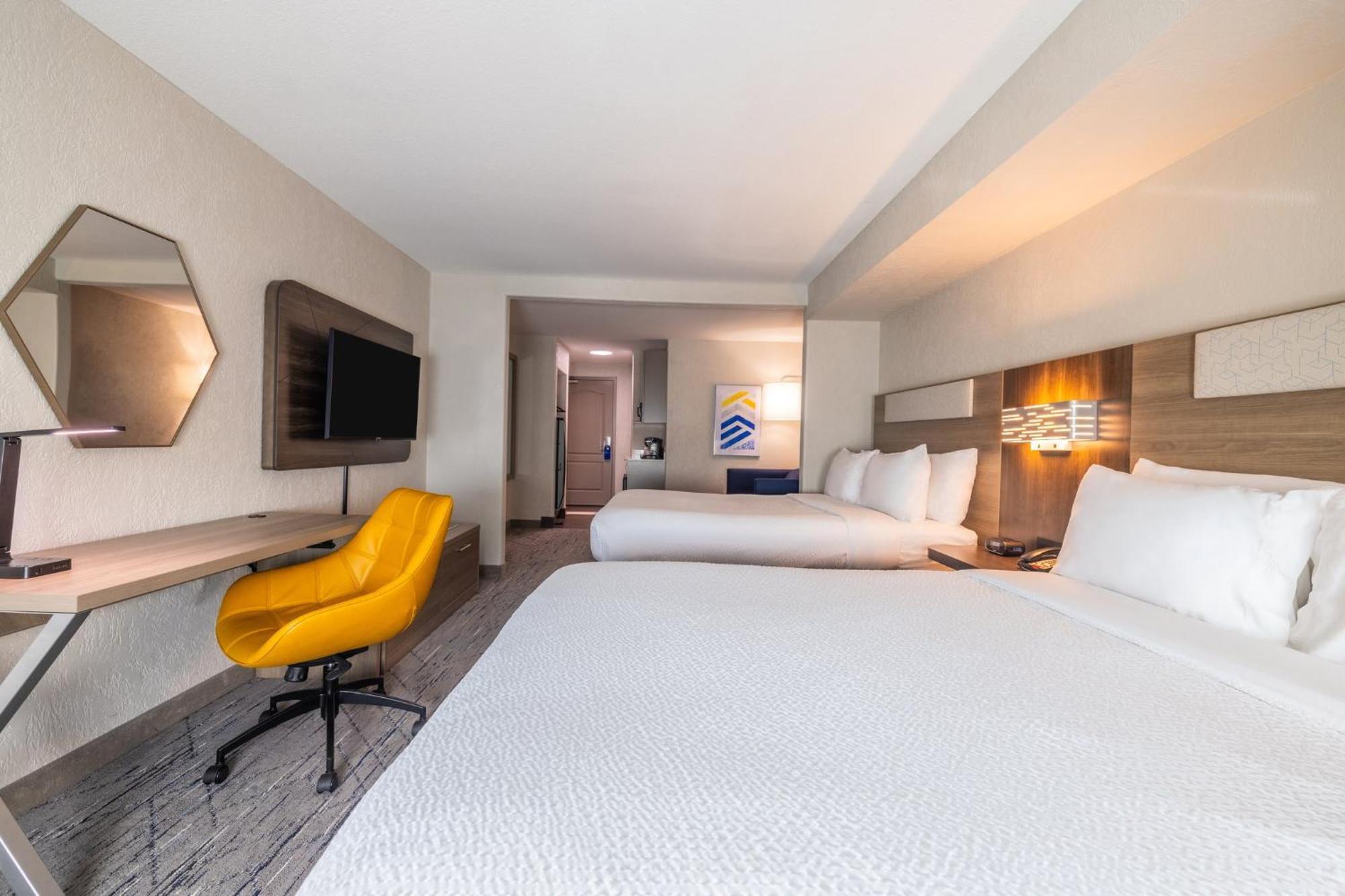 Holiday Inn Express & Suites Kansas City Airport By Ihg Екстер'єр фото