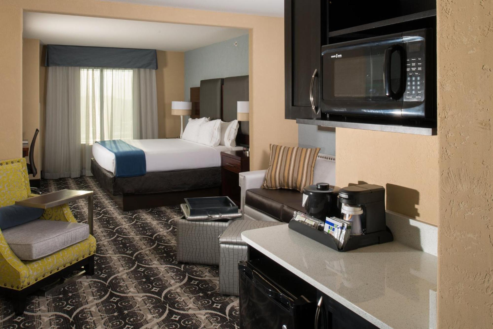 Holiday Inn Express & Suites Kansas City Airport By Ihg Екстер'єр фото
