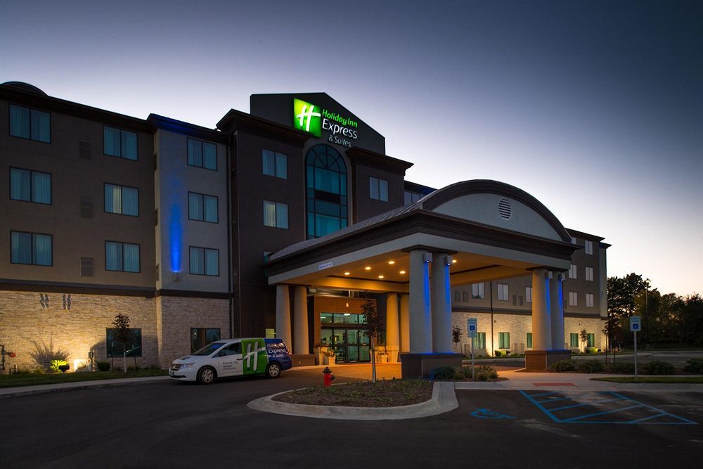 Holiday Inn Express & Suites Kansas City Airport By Ihg Екстер'єр фото